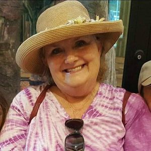 Meet your Posher, Phyllis